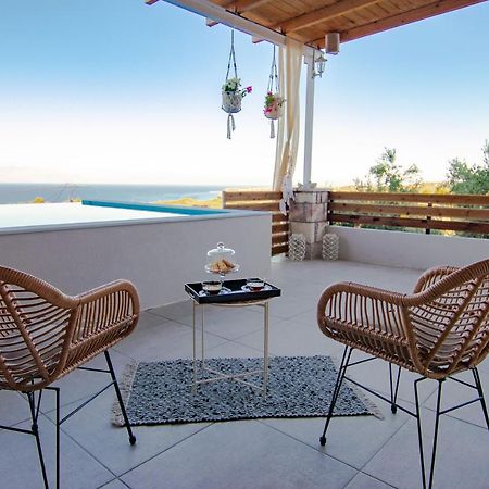 Georgianna'S Suite With Private Pool , 'Greysuite' Kómboi Dış mekan fotoğraf