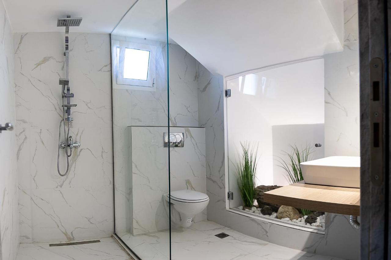 Georgianna'S Suite With Private Pool , 'Greysuite' Kómboi Dış mekan fotoğraf