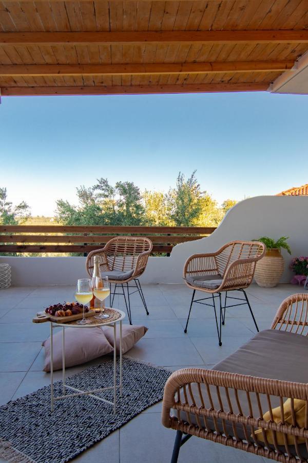 Georgianna'S Suite With Private Pool , 'Greysuite' Kómboi Dış mekan fotoğraf