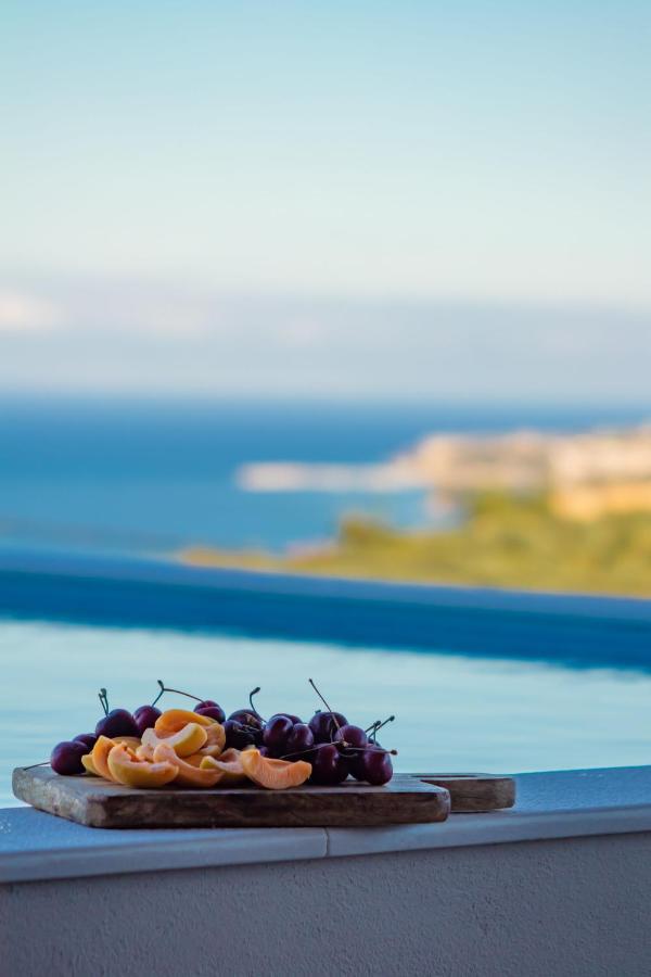 Georgianna'S Suite With Private Pool , 'Greysuite' Kómboi Dış mekan fotoğraf